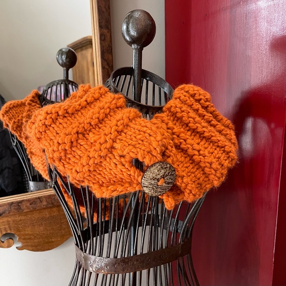 NC Highland Wool Infinity Scarf Button Cowl Wrap - Picture 2 of 10